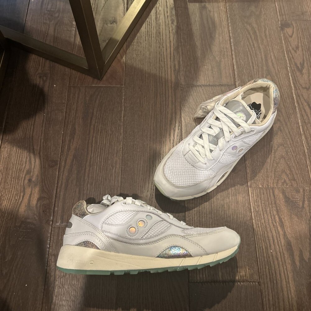 Saucony Shadow 6000 Sneakers Men's Size 11 White/ Pearl S70594-1
